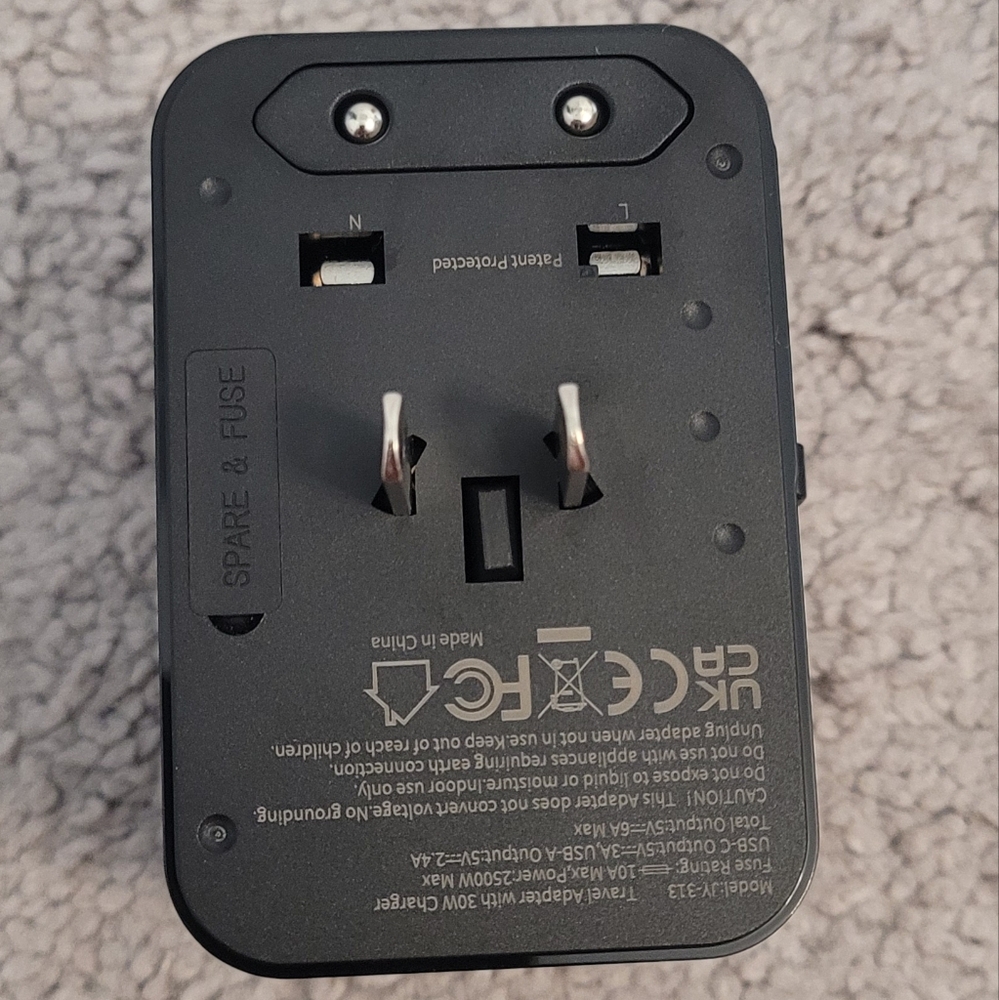 Macrae Travel Adapter - Picture 12 of 12